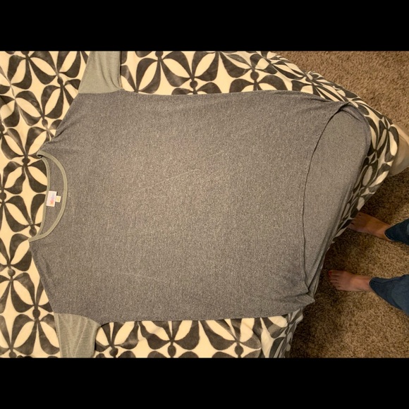Lularoe Bundle - 4 tops XXS & 6 OS leggings!!! - Picture 7 of 8